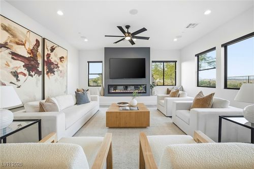 10 Camino La Venta Ct, Henderson, NV, 89011-2412 | Card Image