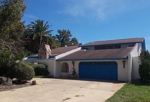 2585 Buena Vista Dr, TITUSVILLE, FL, 32780-5465 | Card Image