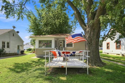 331 W 29th Street, Davenport, IA, 52803 | Card Image