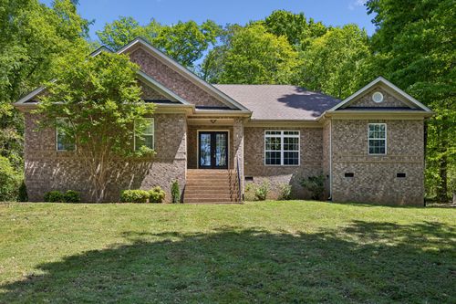 1676 Center Star Rd, Columbia, TN, 38401-7767 | Card Image