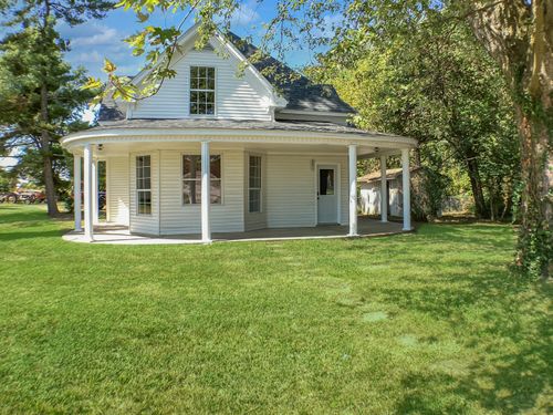 231 Elm Ave, New Bloomfield, MO, 65063-5433 | Card Image