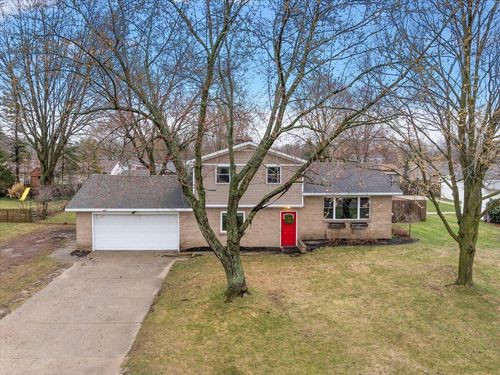 7458 Coconut Dr, Jenison, MI, 49428-8763 | Card Image