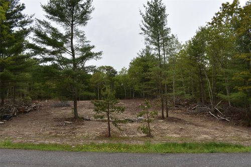 10 Big Rock Dr, Wurtsboro, NY, 12790-3135 | Card Image