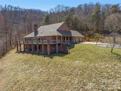 126 Hillcrest Dr, Barnardsville, NC, 28709-9763 | Card Image