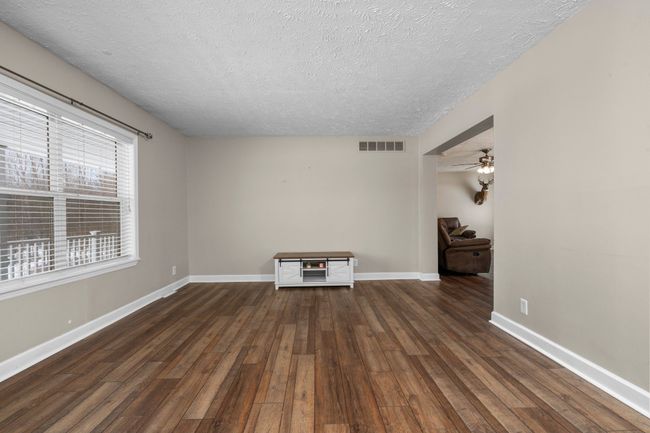 2nd living room, sitting area, many options | Image 12