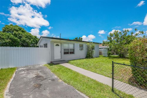 14971 Polk St, Miami, FL, 33176-7628 | Card Image