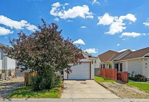 51 Hunterhorn Cres Ne, Calgary, AB, T2K6J3 | Card Image