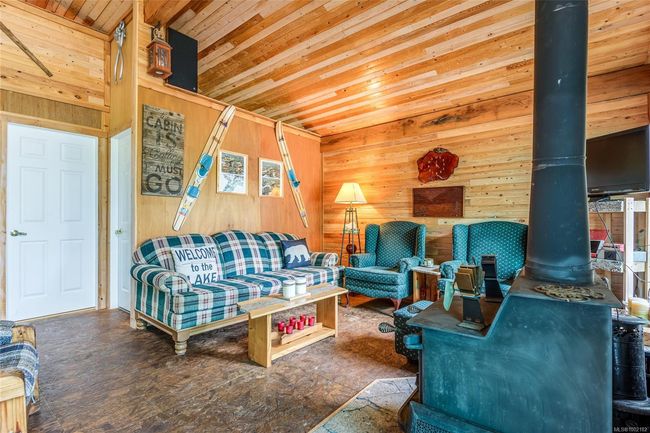 41072 Gold River Hwy, House other with 5 bedrooms, 1 bathrooms and 6 parking in Campbell River BC | Image 6