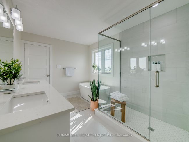 7 - 7966 Fallon Dr, House other with 4 bedrooms, 3 bathrooms and 4 parking in Granton ON | Image 21