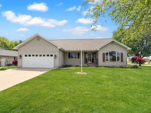 409 Betty Ct, Fisher, IL, 61843-9489 | Card Image