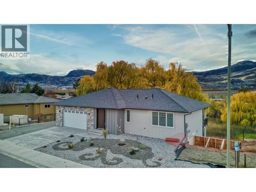 3620 Lobelia Dr, Osoyoos, BC, V0H1V1 | Card Image
