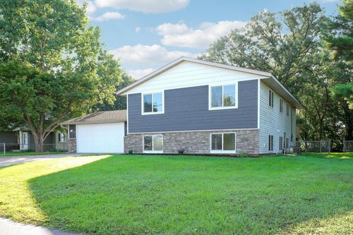 14545 Round Lake Blvd Nw, Andover, MN, 55304-3209 | Card Image