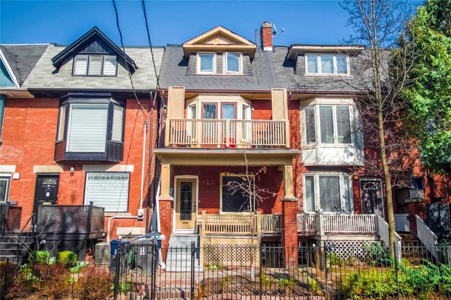 MAIN - 123 Seaton St, Home with 1 bedrooms, 1 bathrooms and 1 parking in Toronto ON | Image 1