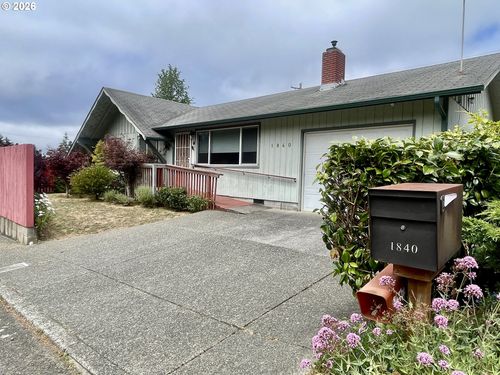 1840 Ocean Blvd Se, Coos Bay, OR, 97420-1911 | Card Image