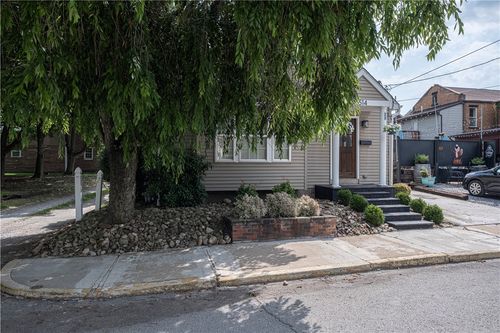 514 Mulberry St, Beaver, PA, 15009-2929 | Card Image