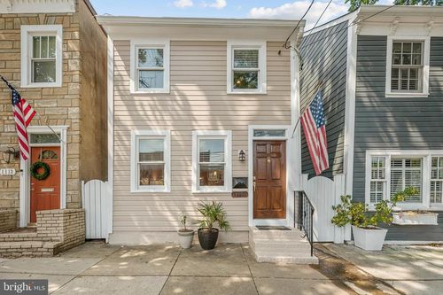 1111 Queen St, ALEXANDRIA, VA, 22314-2450 | Card Image