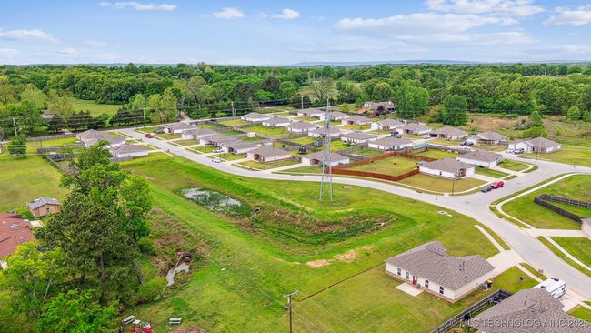 14995 S 276 Th East Ave, House other with 4 bedrooms, 2 bathrooms and null parking in Coweta OK | Image 29