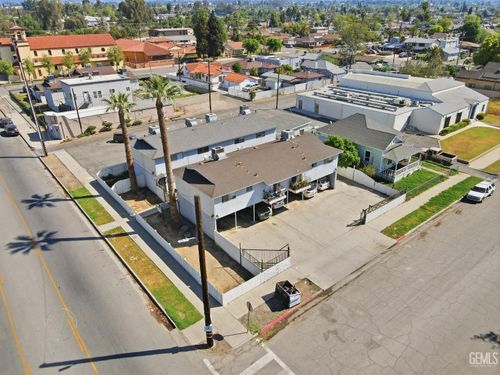 1401 Baker St, Bakersfield, CA, 93305 | Card Image