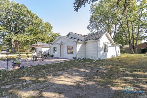 3244 Moffat Rd, Toledo, OH, 43615-1334 | Card Image