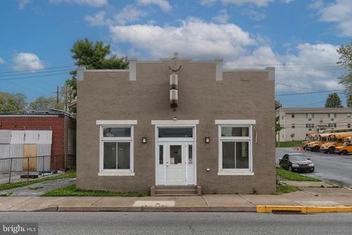 833 N Front St, STEELTON, PA, 17113-2132 | Card Image