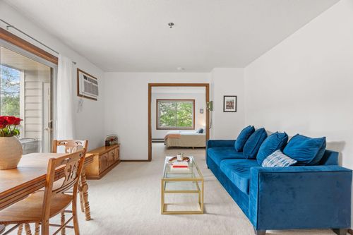 22-2100 Ridge Dr, Saint Louis Park, MN, 55416-3694 | Card Image