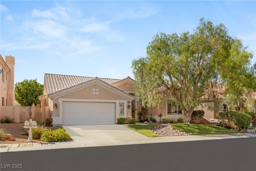 64 Chateau Whistler Ct, Las Vegas, NV, 89148-2729 | Card Image