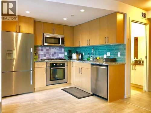 613-1887 Crowe St, Vancouver, BC, V5Y0B4 | Card Image