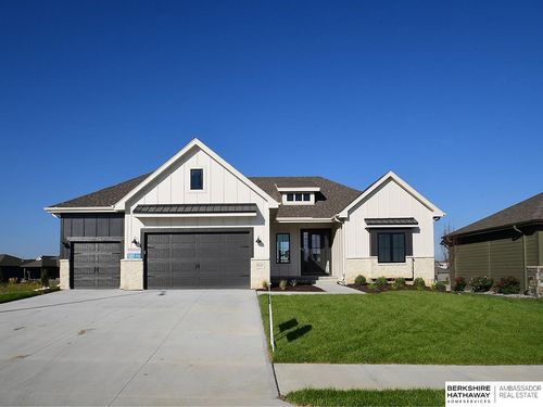 10104 S 117th St, Papillion, NE, 68046-5061 | Card Image