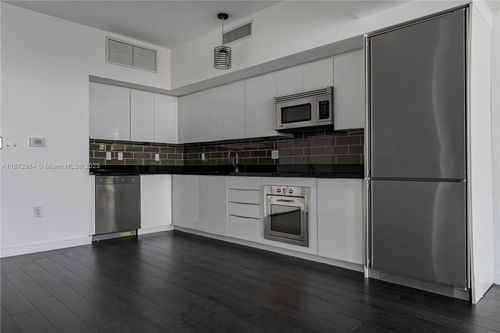 apt-4509-92 Sw 3rd St, Miami, FL, 33130-3385 | Card Image