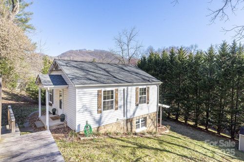 37 Whitfield Way, Lake Junaluska, NC, 28745-8734 | Card Image