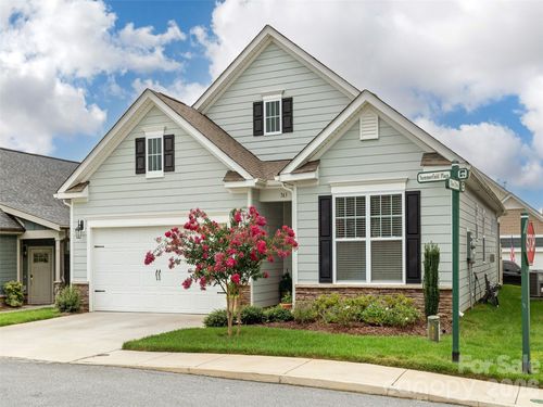 743 Summerfield Pl, Flat Rock, NC, 28731-1090 | Card Image