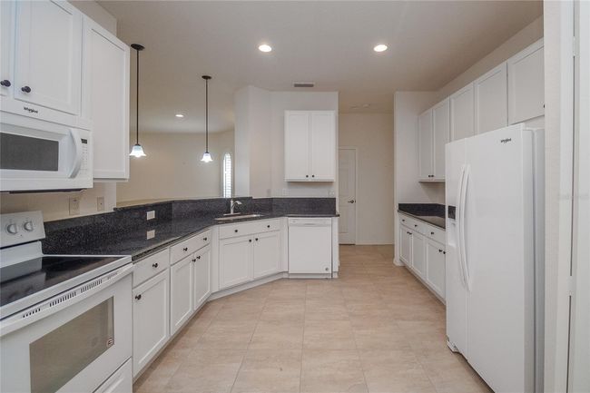 1657 Vienna Square Dr, House other with 2 bedrooms, 2 bathrooms and null parking in WINTER HAVEN FL | Image 10