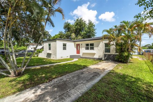 1246 Fisherman St, Opa-Locka, FL, 33054-3625 | Card Image