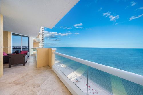 3205-17875 Collins Ave, Sunny Isles Beach, FL, 33160-2718 | Card Image
