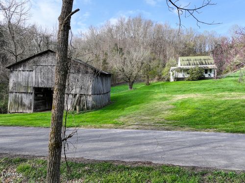 1811 George Malone Rd, Greeneville, TN, 37745-1125 | Card Image