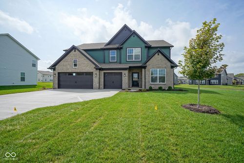 1212 Thornwood Dr, Greenwood, IN, 46143-5045 | Card Image