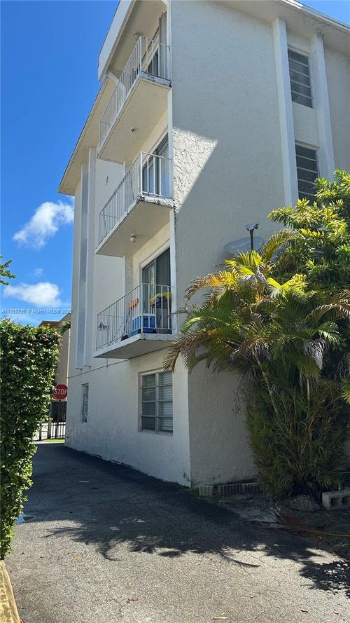 apt-102-2138 Sw 6th St, Miami, FL, 33135-3248 | Card Image