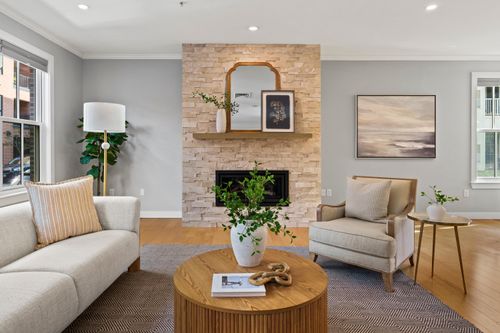 208-15 Middle Street, Portland, ME, 04101 | Card Image