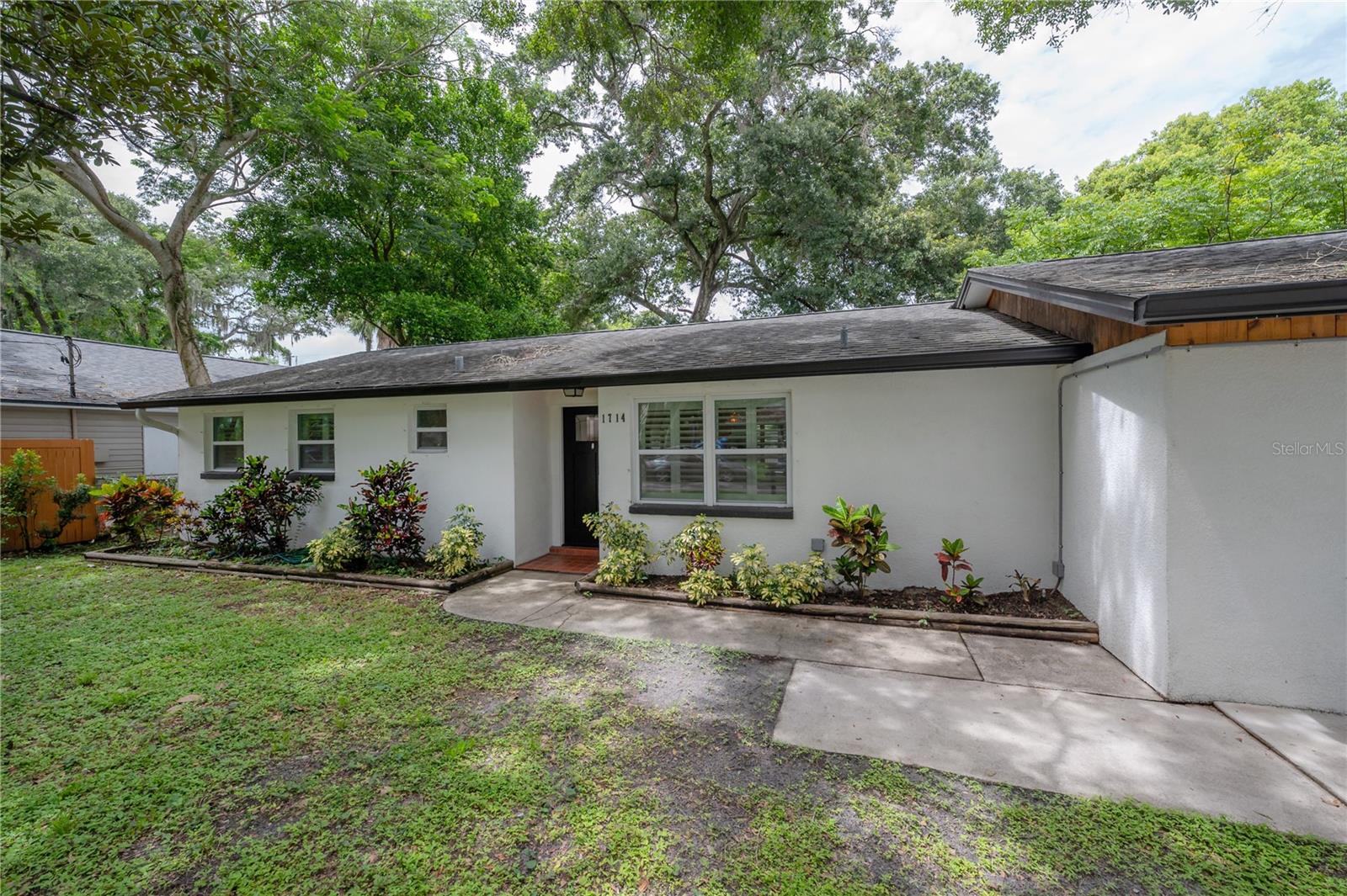 Fern St, Tampa, FL 33610
