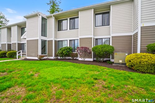 6-6 Stebbins Close, Ridgefield, CT, 06877-3979 | Card Image