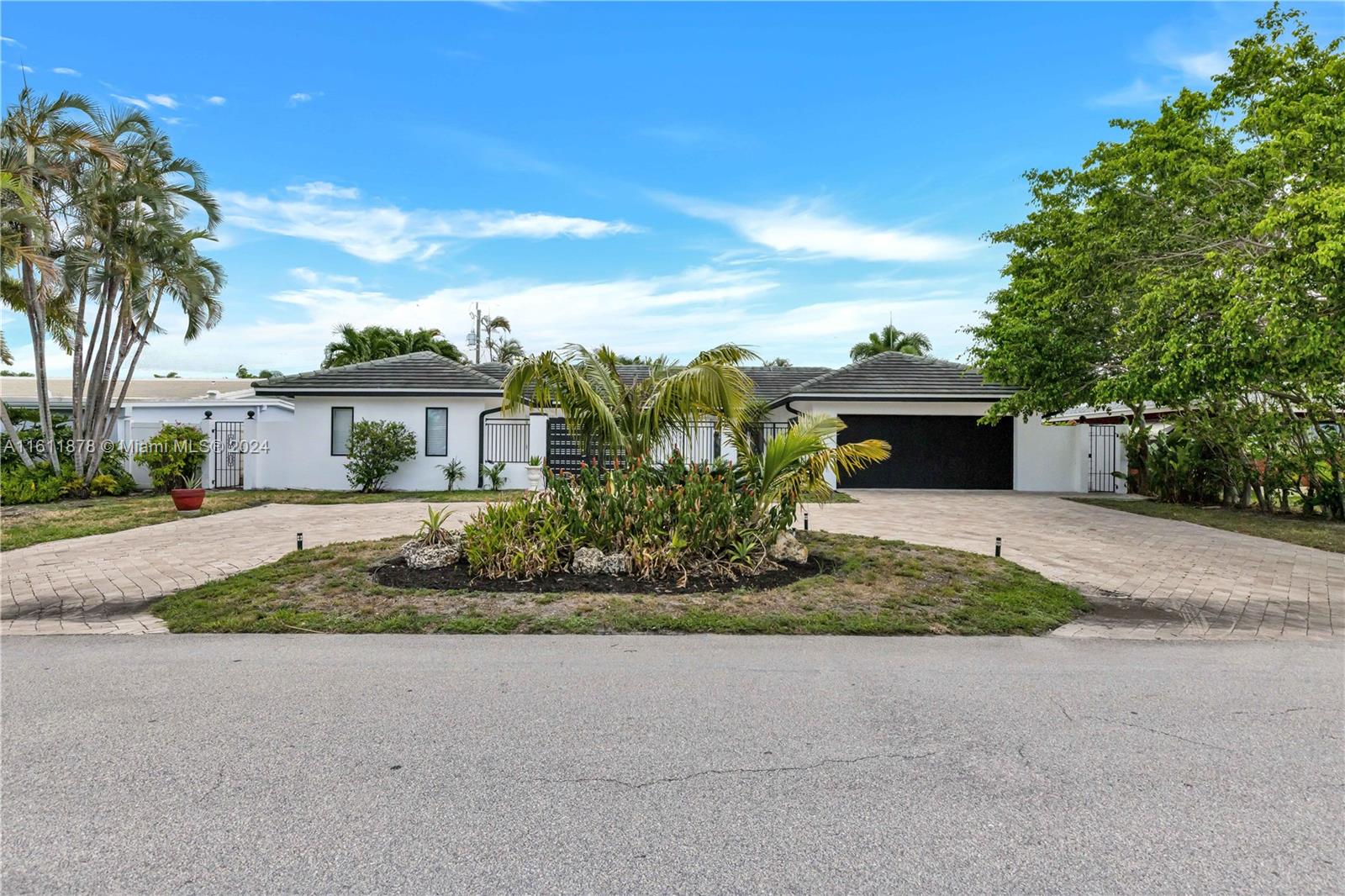19th Ave, Fort Lauderdale, FL 33308