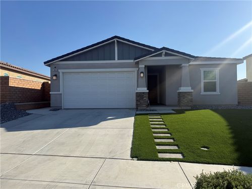19459 Melogold Cir, Riverside, CA, 92507-1573 | Card Image