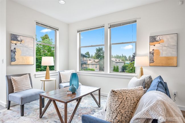 1214 N Northgate Way, Townhouse with 3 bedrooms, 2 bathrooms and 1 parking in Seattle WA | Image 9