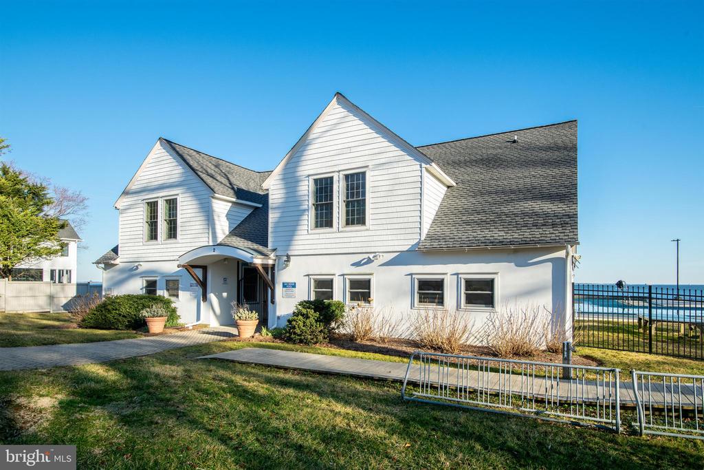 Residential in ANNAPOLIS 5