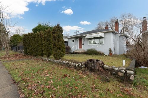 21 E 41st Avenue, Vancouver, BC, V5W1N4 | Card Image