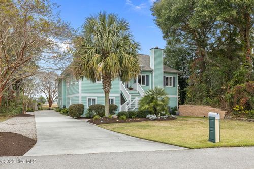 9804 Clarendon Dr, Emerald Isle, NC, 28594-1832 | Card Image