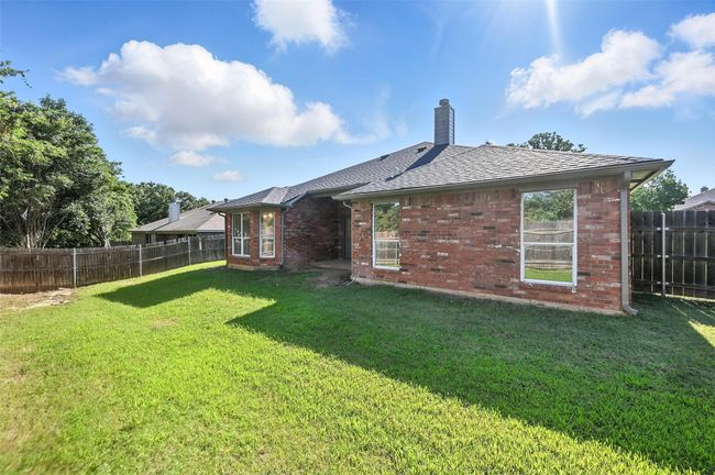 713 Madeline Ct, House other with 3 bedrooms, 2 bathrooms and null parking in Azle TX | Image 28