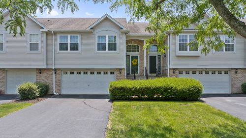 9343 Waterfall Glen Blvd, Darien, IL, 60561-5266 | Card Image
