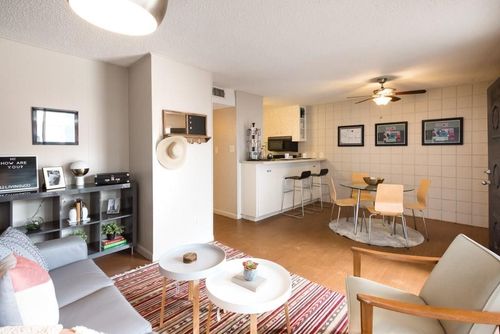 203-3212 Red River St, Austin, TX, 78705-2640 | Card Image