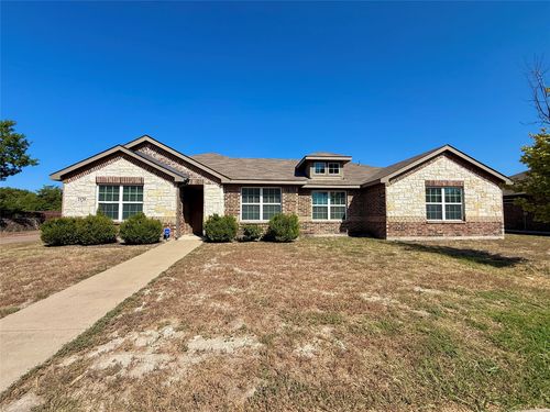 2126 Candace Dr, Lancaster, TX, 75146-4945 | Card Image